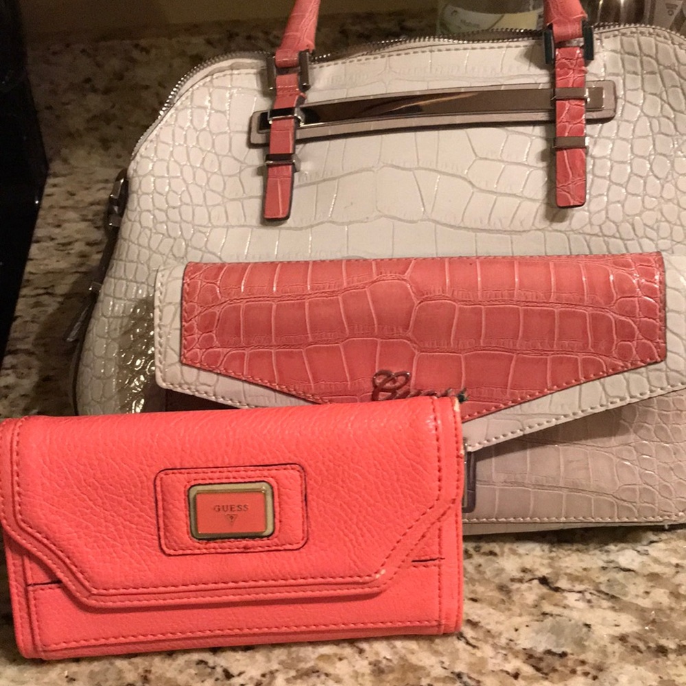 Like new guess bag and wallet